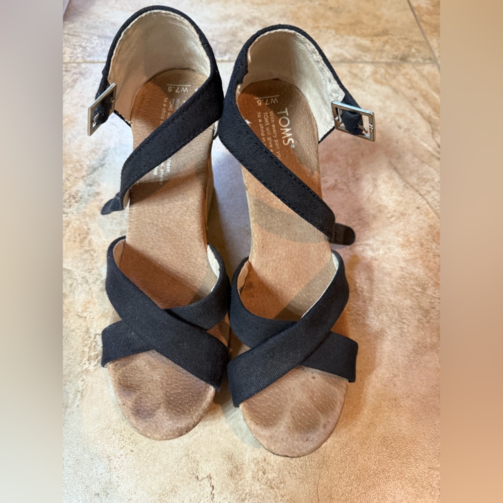 Toms black wedges - size 7.5